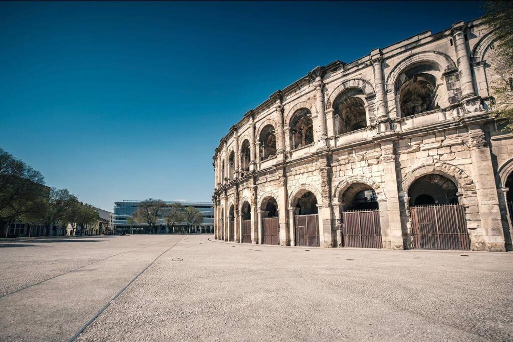 L'Historien - Avec Balcon Coeur De Nimes Apartman Kültér fotó
